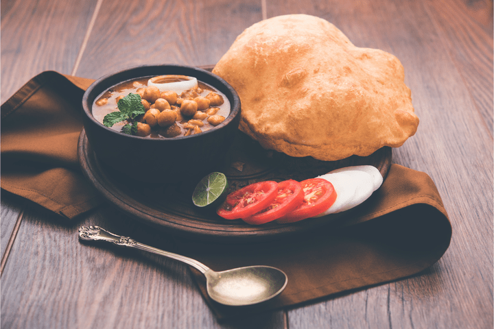 Chole Bhature (vegan)