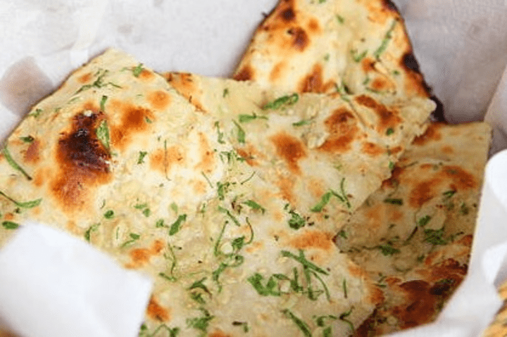 Garlic naan