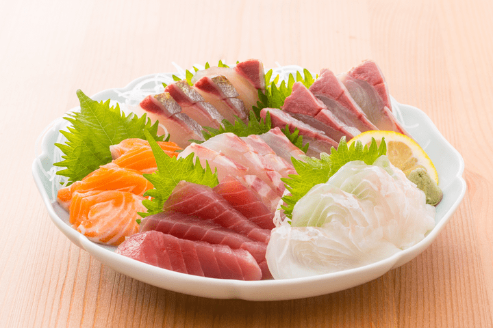 44 Salmon Sashimi