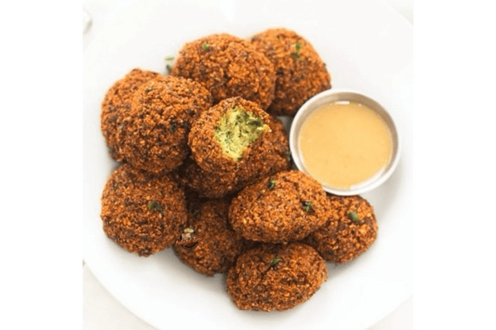 22. (8pc) Falafels