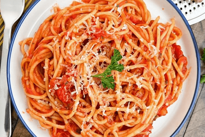 Spaghetti Pasta with Pasta Sauce