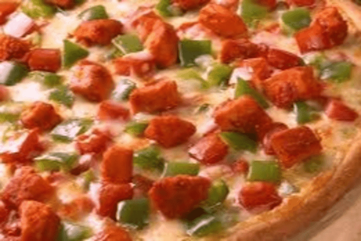 Tandoori Paneer Pizza