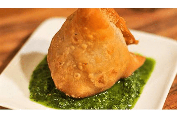 14. Purani Dilli Samosa